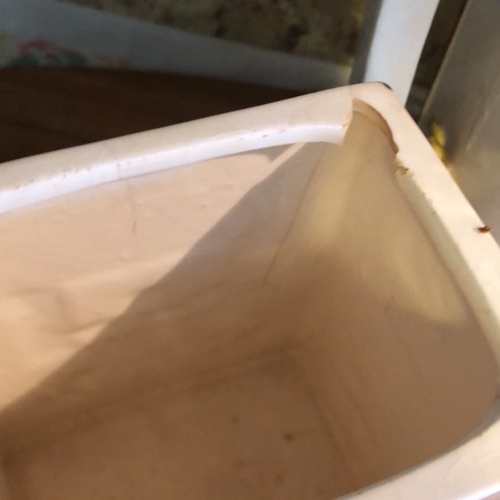 Vintage Ceramic Kitchen Containers - Picture 5 of 9